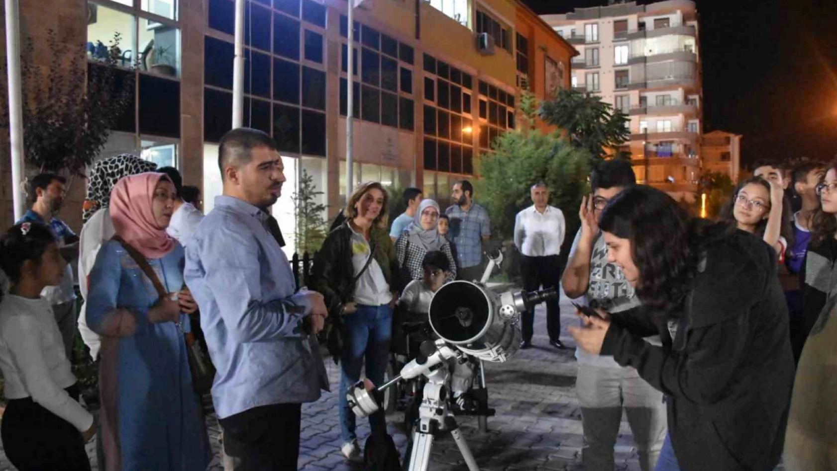 Elazığ'da gözlem etkinliği düzenlendi