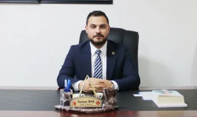 19 Mayıs Kutlu Bir Diriliş Günüdür.