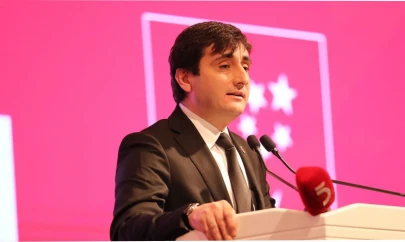 Hukuksuzluğu Safsatalarla Aklama Çabalarını İbretle İzliyoruz