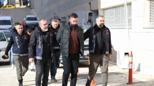 'Mamun' operasyonunda gözaltına alınan 6 kişi adliyeye sevk edildi