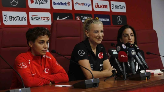 A Milli Kadın Futbol Takımı, Litvanya maçı hazırlıklarını tamamladı