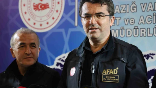 AFAD Başkanı Memiş: 'Malatya'da 2, Elazığ'da 8 olmak üzere toplam 10 vatandaşımızın tedavileri devam ediyor'