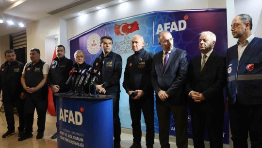 AFAD Başkanı Memiş: 'Malatya'da 2, Elazığ'da 8 olmak üzere toplam 10 vatandaşımızın tedavileri devam ediyor'