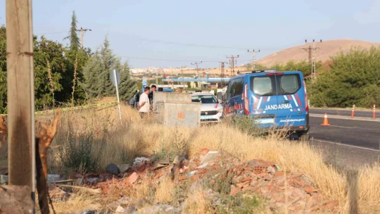 Ağaçları kırıp tarlaya uçtu, tekerleği ise 50 metre uzaklıktaki bahçeye fırladı