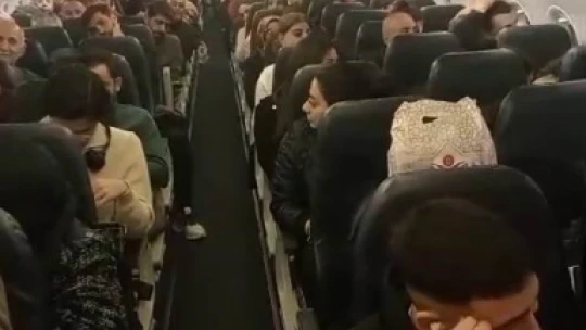 AnadoluJet uçağında panik: ''Bu uçakla uçmak istemiyorum''