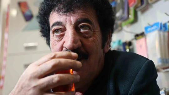 Arabeskin 'Baba'sına benzeyen Elazığlı Baki Çiçek Müslüm Gürses'le hatırasını unutamıyor