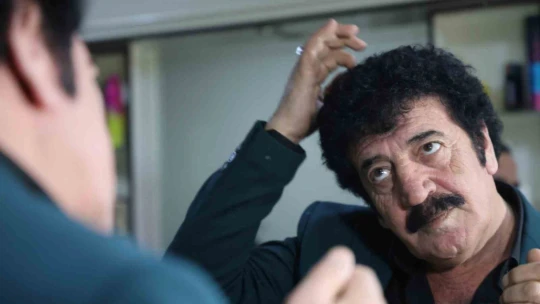 Arabeskin 'Baba'sına benzeyen Elazığlı Baki Çiçek Müslüm Gürses'le hatırasını unutamıyor