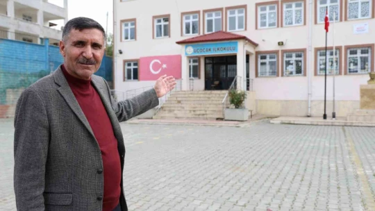Arama motorunda gördü: Belediye başkanı okula 'Messi' isminin verilmesi için harekete geçti