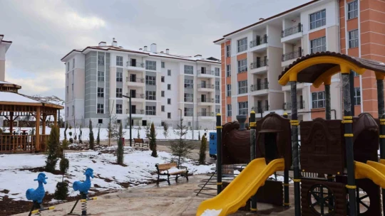 Asrın felaketinde evlerini kaybeden depremzedeler, yeni evlerine kavuşmaya çok yakın