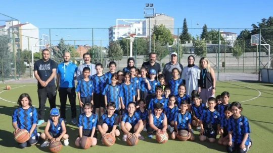 Başkan Şerifoğulları, Yaz Spor Okulları'nda