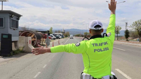 Bayram tatili dönüşünde trafik denetimleri arttı