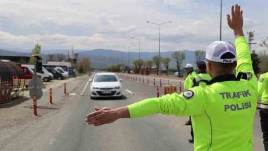 Bayram tatili dönüşünde trafik denetimleri arttı