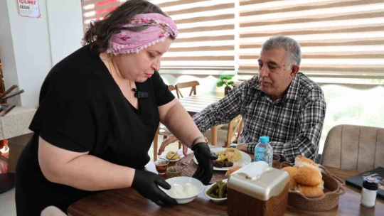 Bileziğini satıp dükkan açtı, kendi işinin patronu oldu