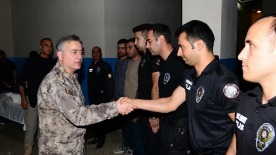 Bingöl'de 12 yıl önce şehit edilen polis memurları için mevlit okutuldu