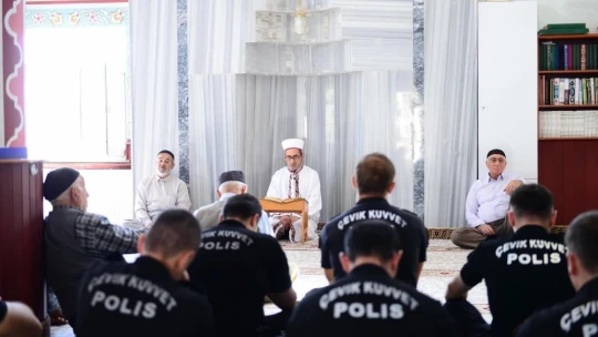 Bingöl'de 12 yıl önce şehit edilen polis memurları için mevlit okutuldu