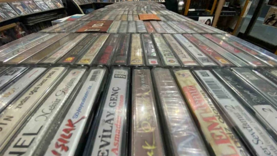 Bir zamanlar kapış kapış satılan müzik kasetlerine, koleksiyonerlerden yoğun ilgi