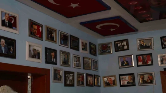 Böyle Erdoğan sevgisi görülmedi, evini adeta müzeye çevirdi, yeğenine adını verdi