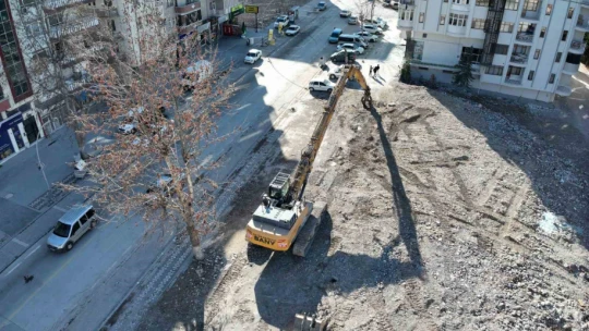 Bu maaşı duyan makas operatörlüğü için sıraya girecek: Aylık 300 bin lira