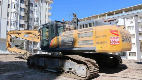 Bu maaşı duyan makas operatörlüğü için sıraya girecek: Aylık 300 bin lira