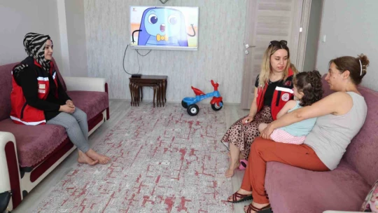 Çocukları olmayan çift, koruyucu aile modeli ile evlat hasretini dindirdi