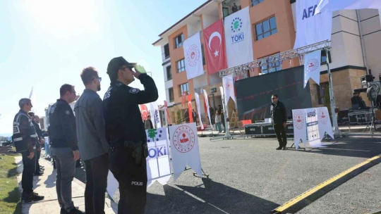 Cumhurbaşkanı Erdoğan'ın katılımıyla Elazığ'da 569 deprem konutunun kurası çekildi
