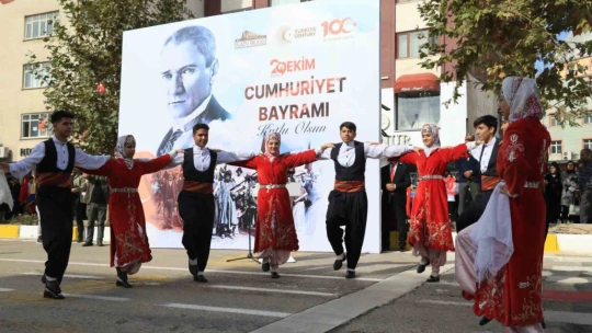Cumhuriyet'in 100. yılı coşkuyla kutlandı