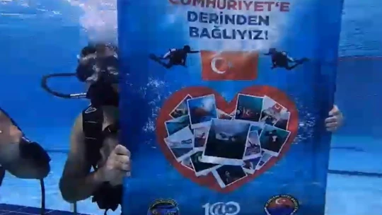 Cumhuriyetin 100. yılına özel dalış