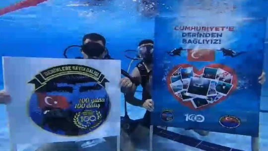 Cumhuriyetin 100. yılına özel dalış