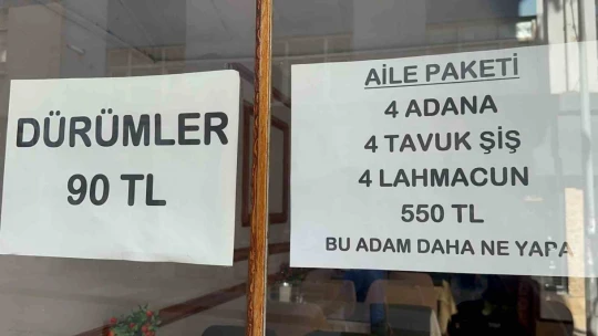 Burada yemekler 4'te bir fiyatına