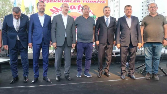 Depremi yaşayan Malatya'dan Elazığ'a vefa otobüsü