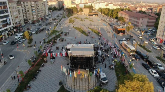 Depremi yaşayan Malatya'dan Elazığ'a vefa otobüsü