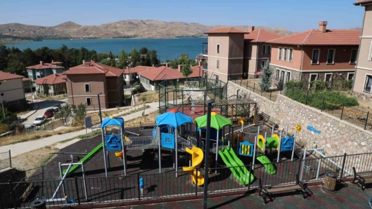 Depremin merkez üssü o ilçe, TOKİ eliyle yenilendi