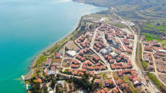 Depremin merkez üssü o ilçe, TOKİ eliyle yenilendi