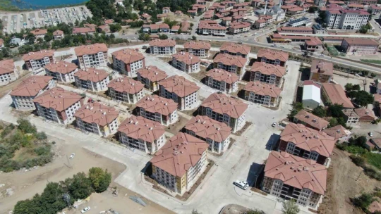 Depremin merkez üssü o ilçe, TOKİ eliyle yenilendi