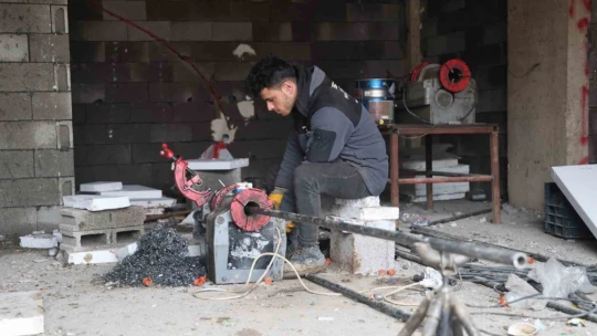 Depremin merkez üssünde dönüşüm sürüyor, 404 konutun kaba inşası bitti