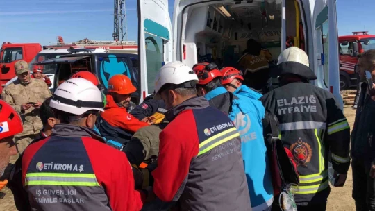 (Düzeltme) Elazığ'da maden ocağında göçük: 3 işçi kurtarıldı, 1 işçi göçük altında