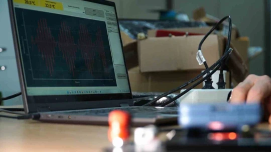 Einstein'ın Nobel ödülü aldığı  'foton teorisi'ni Türk profesör ispatladı