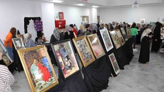 Elazığ Belediyesi hanımeli el sanatları sergisi açıldı
