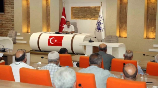 Elazığ Belediyesi, muhtarlarla koordinasyon toplantısı düzenledi