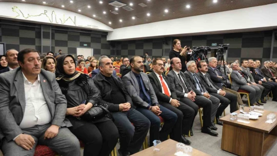 Elazığ'da 'Deprem riskiyle yüzleşmek, bilinçli toplum, güvenli gelecek' paneli