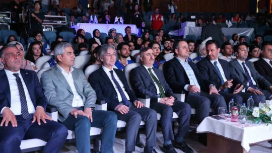 Elazığ'da 'gençler arası kültür ve sanat yarışmaları finalleri' başladı