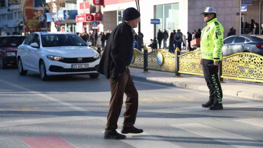 Elazığ'da 'Önce Yaya' uygulaması