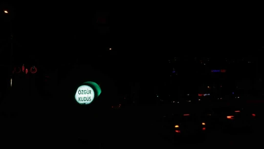 Elazığ'da 'Özgür Kudüs' çağrısı trafik ışıklarında