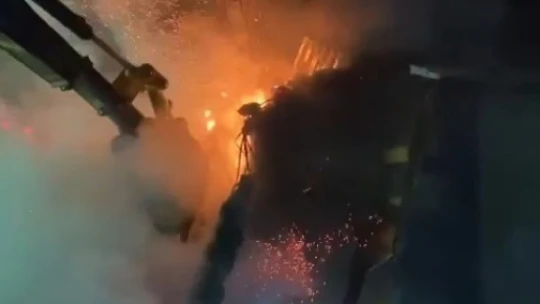 Elazığ'da 100 ton saman ve arpa kül oldu