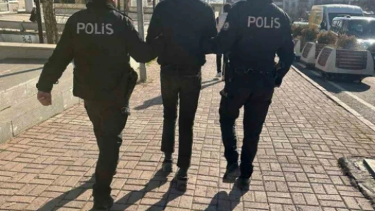 Elazığ'da 26 yıl kesinleşmiş hapis cezası bulunan 3 zanlı tutuklandı