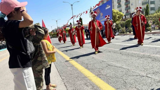 Elazığ'da 30 Ağustos Zafer Bayramı coşkusu