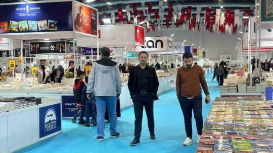 Elazığ'da 4. Kitap Fuarı kapılarını ziyaretçilere açtı
