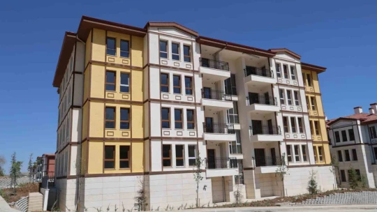 Elazığ'da 404 konutta sona gelindi, vatandaşlar kışa sıcak yuvalarında girecek