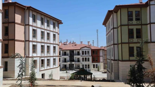Elazığ'da 404 konutta sona gelindi, vatandaşlar kışa sıcak yuvalarında girecek
