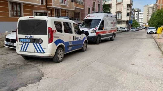 Elazığ'da 46 yaşındaki adam evinde ölü bulundu